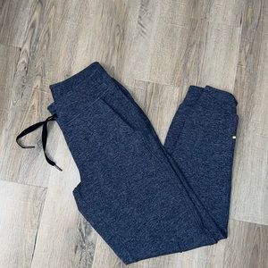 LULULEMON JOGGER